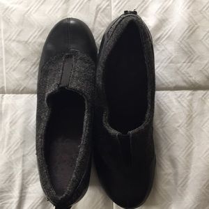 Merrell black wedge heel slip ons in size 9.5